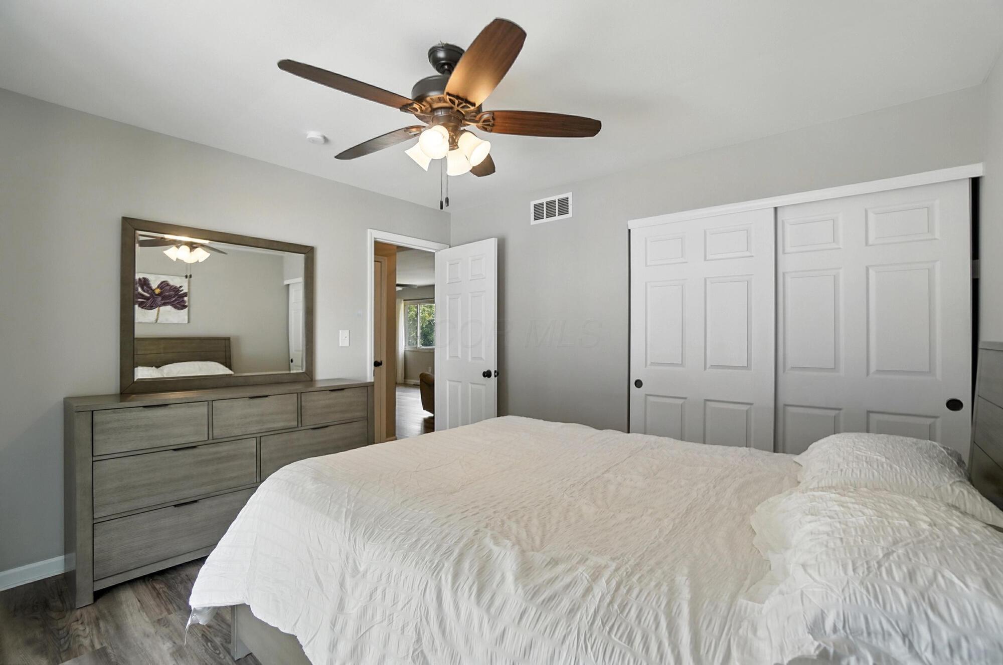 72 Cherrington Road Westerville, OH 43081 - Photo 16 of 29 016