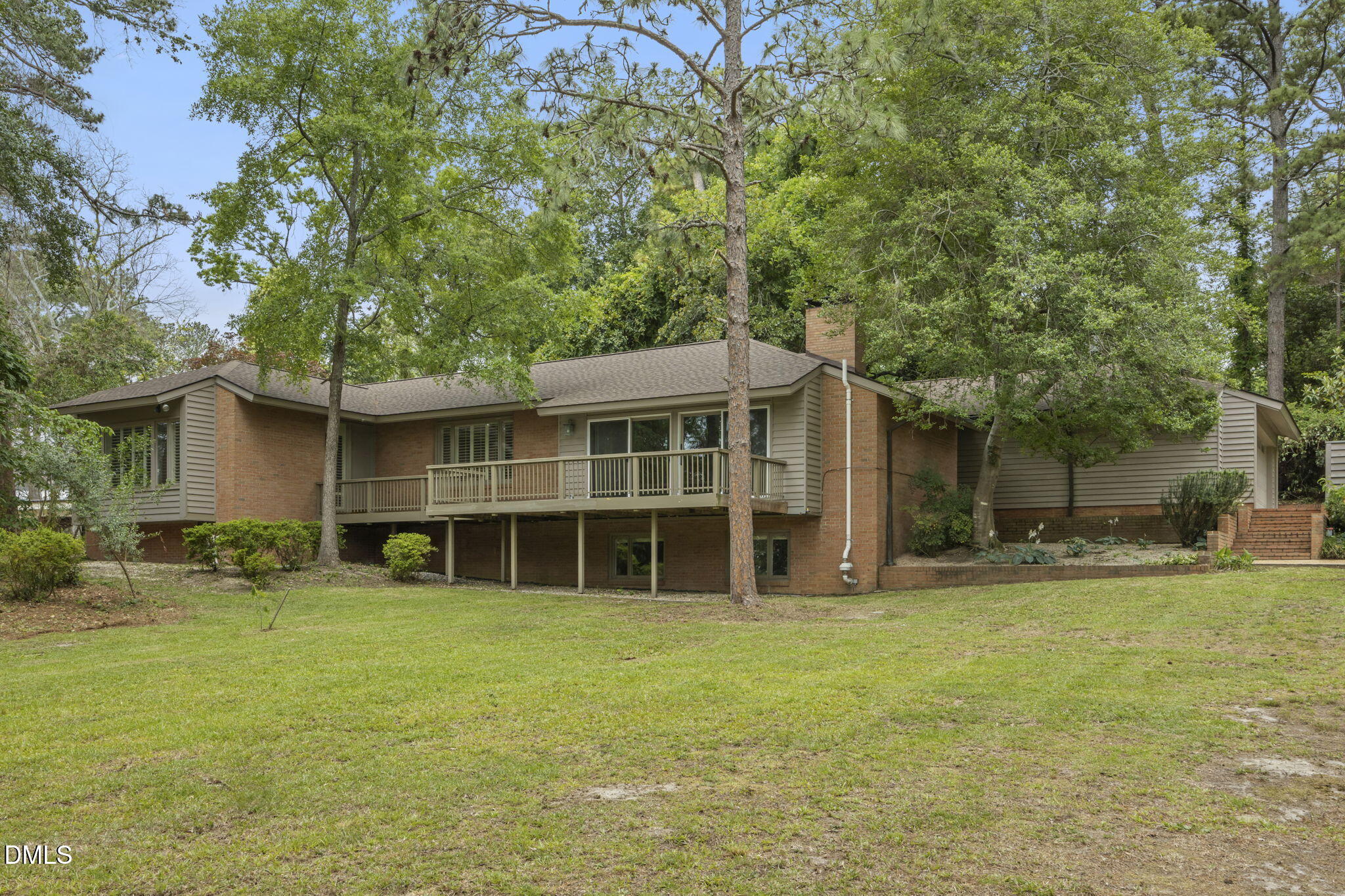 501 Valley Road Fayetteville, NC 28305 - Photo 1 of 72 1-web-or-mls-484A9855