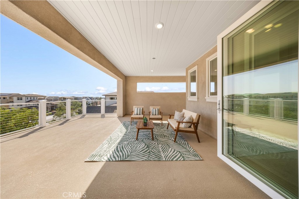 125 Character Irvine, CA 92618 - Photo 61 of 74 a living room with furniture