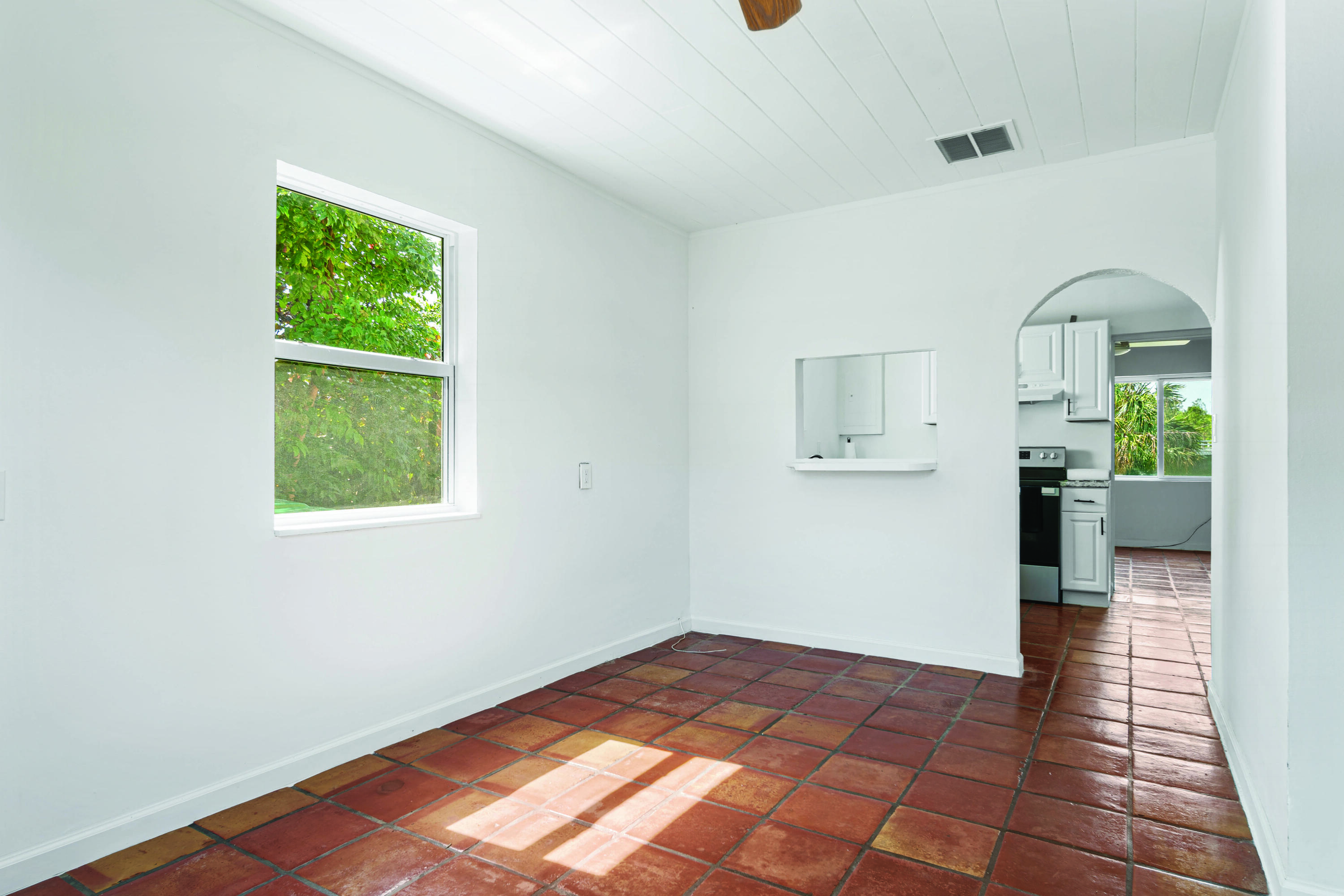 103 East Shannondale Road Cloud Lake, FL 33406 - Photo 14 of 17 103-SHANNONDALE-RD-33406-039