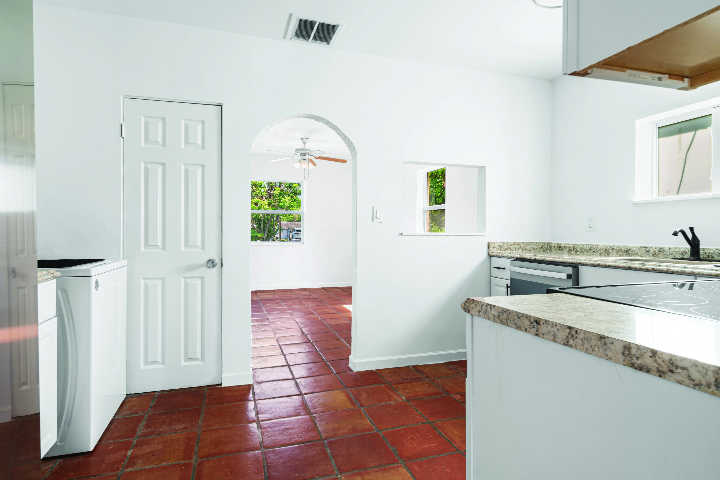 103 East Shannondale Road Cloud Lake, FL 33406 - Photo 15 of 17 103-SHANNONDALE-RD-33406-044