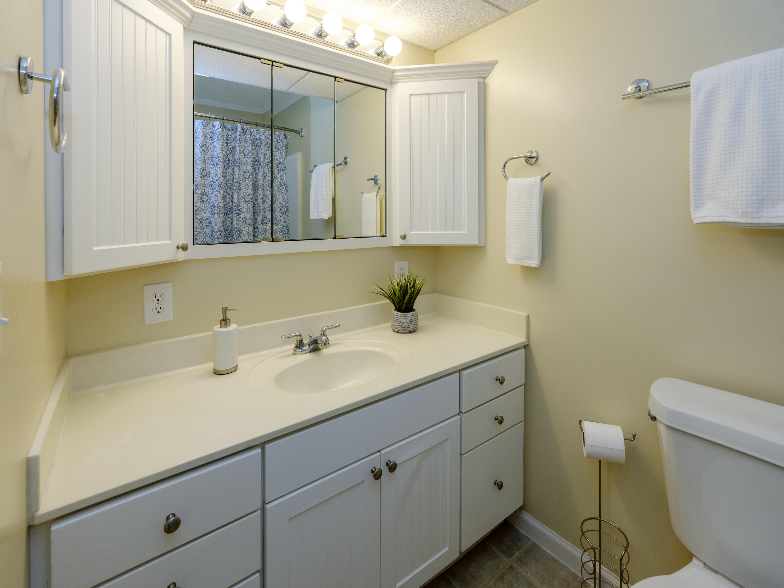298 Zak Road Plainwell, MI 49080 - Photo 19 of 28 298 Zak Rd-118