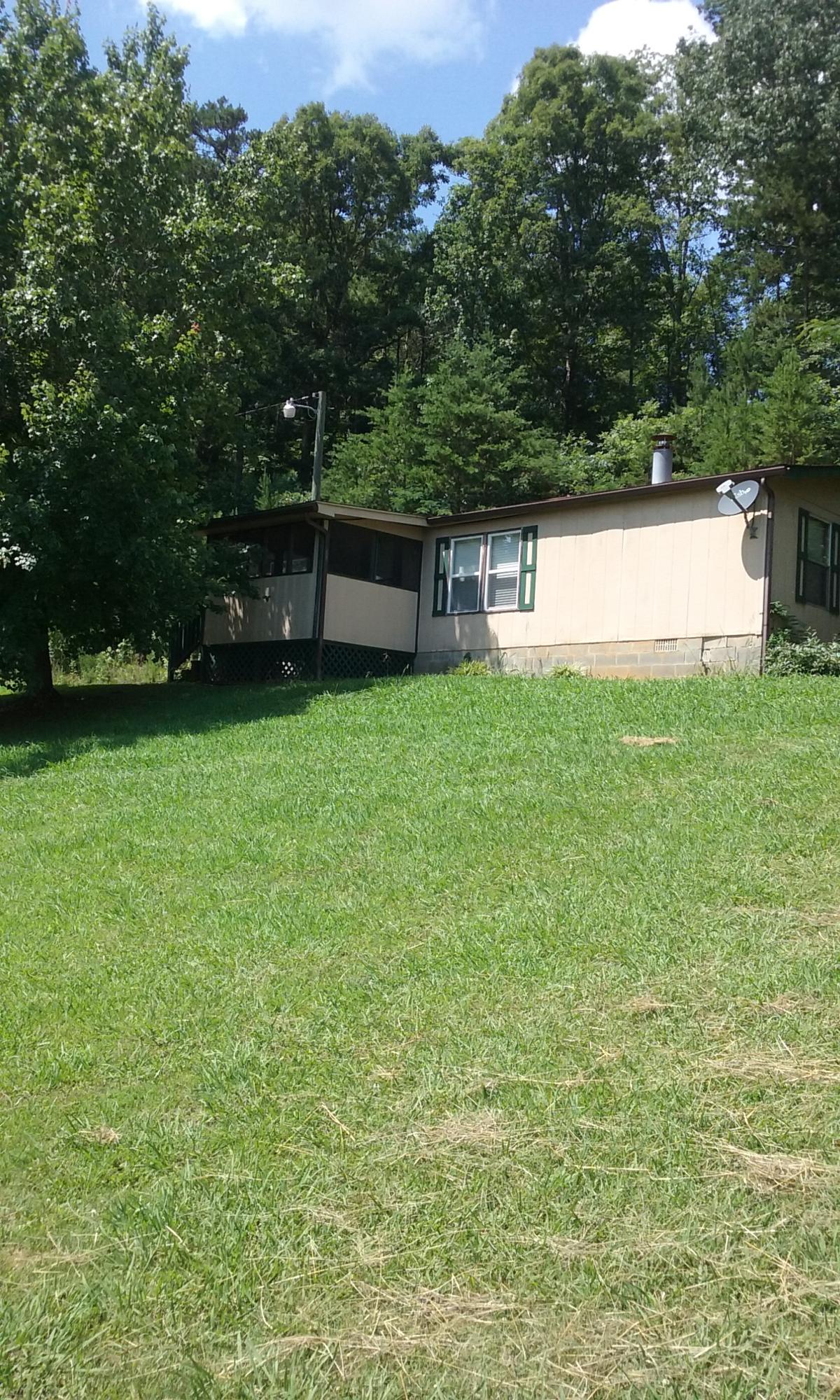 22673 Vonore Road Loudon, TN 37774 - Photo 6 of 39 082