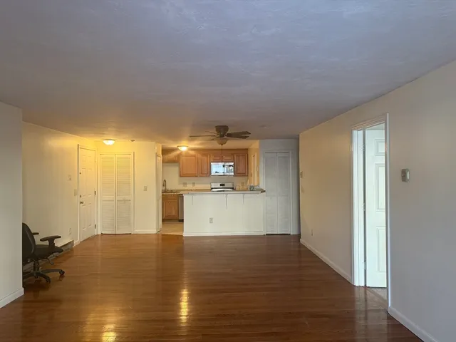 $2,000 | 11 B Gibbs Street, Unit 28, Worcester, MA 01607