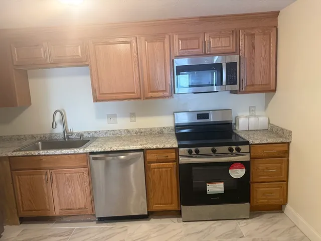 $2,000 | 11 B Gibbs Street, Unit 28, Worcester, MA 01607