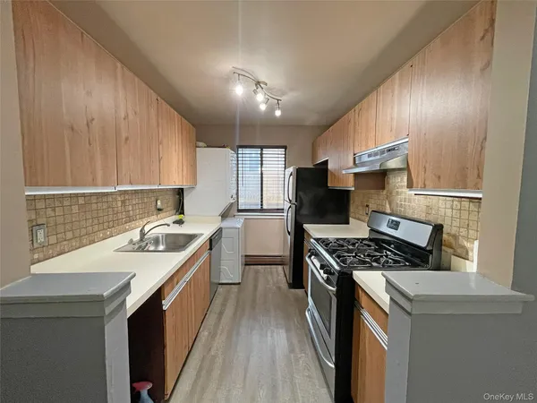 $2,700 | 26 Hillside Terrace, Unit F, White Plains, NY 10601
