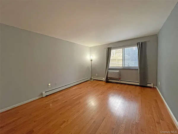 $2,700 | 26 Hillside Terrace, Unit F, White Plains, NY 10601