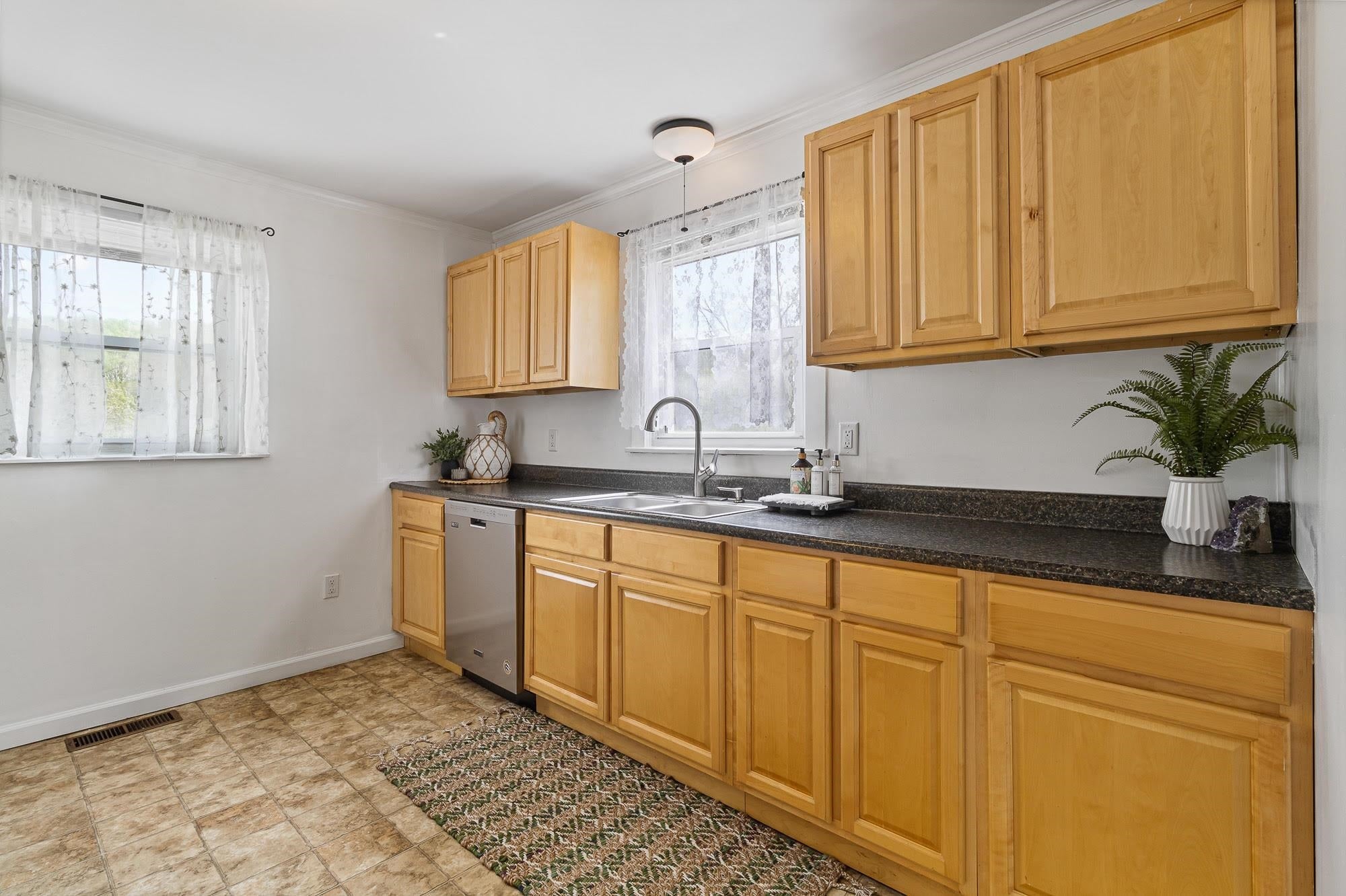 3314 Norwood Road Huntington, WV 25705 - Photo 8 of 22 Gallery Image 8