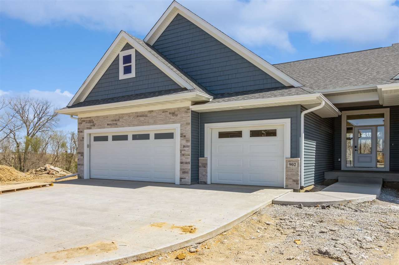 902 High Rdg Trail Solon, IA 52333 - Photo 2 of 39 Gallery Image 2