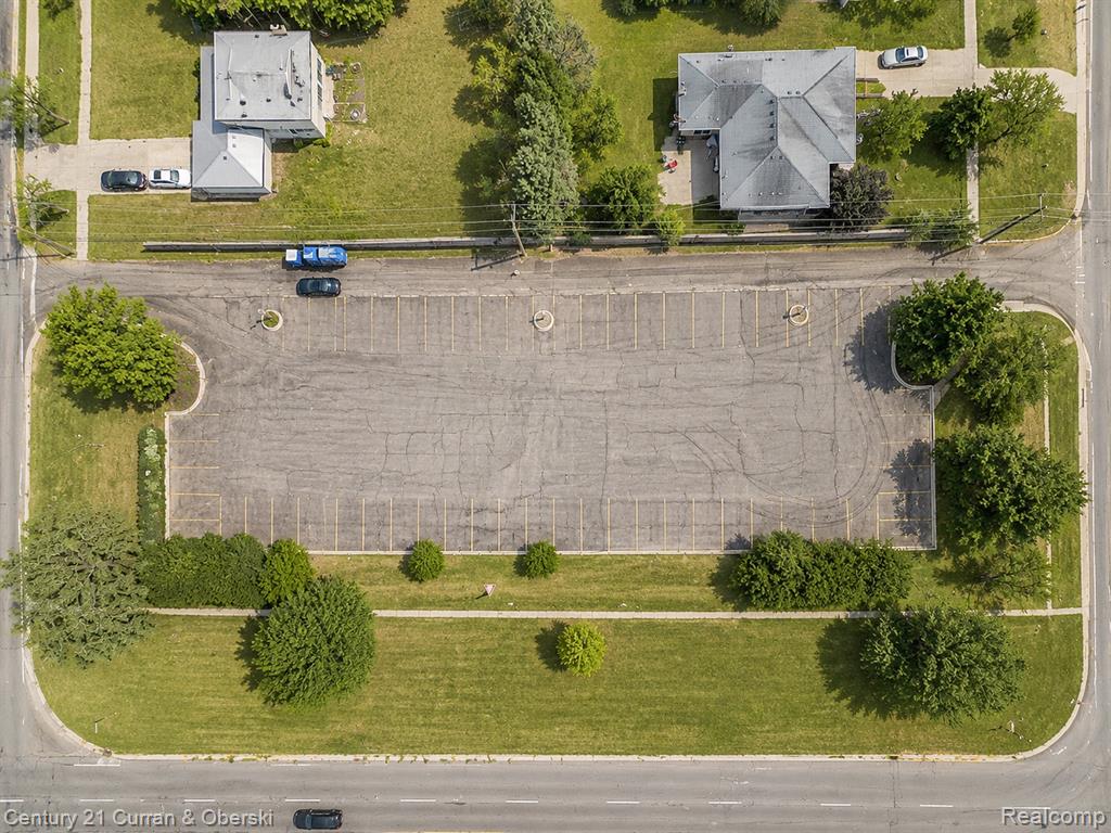 26026 Southfield Road Lathrup Village, MI 48076 - Photo 2 of 9