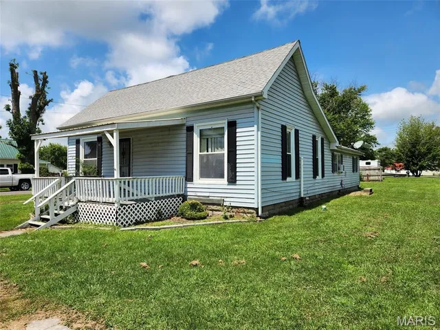 $99,000 | 401 East Washington Street, Vandalia, MO 63382