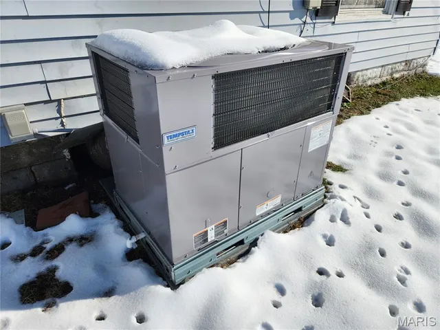 $99,000 | 401 East Washington Street, Vandalia, MO 63382