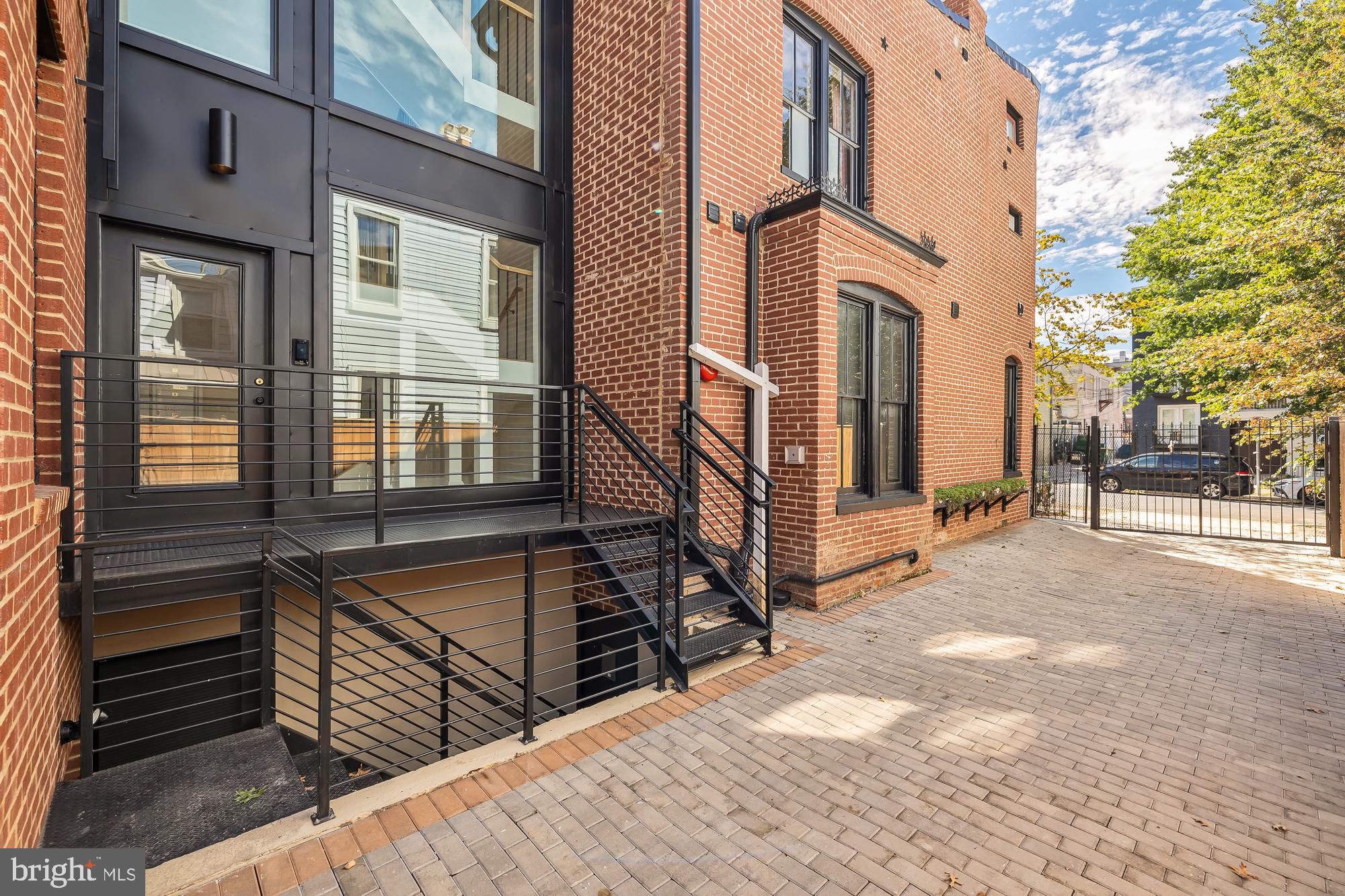 710 E Street Southeast, Unit 4 Washington, DC 20003 - Photo 2 of 32