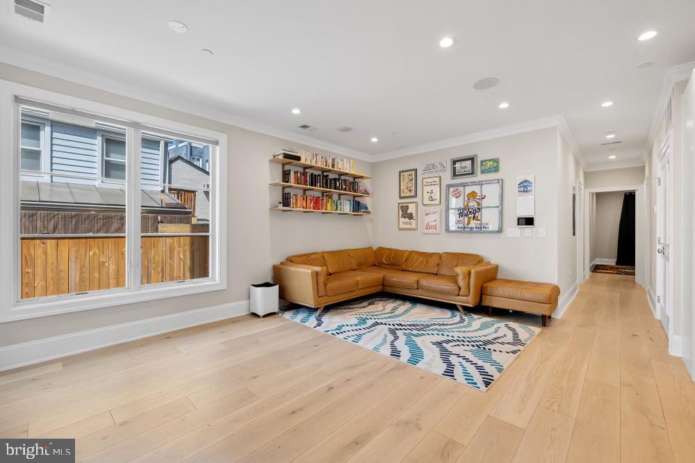 710 E Street Southeast, Unit 4 Washington, DC 20003 - Photo 6 of 32