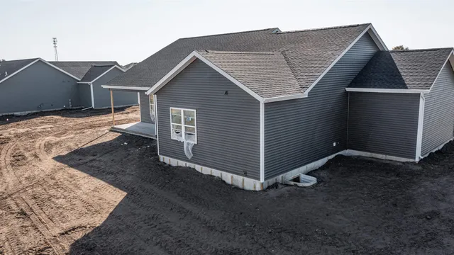 $394,900 | 1815 East Kyle, Beloit, WI 53511