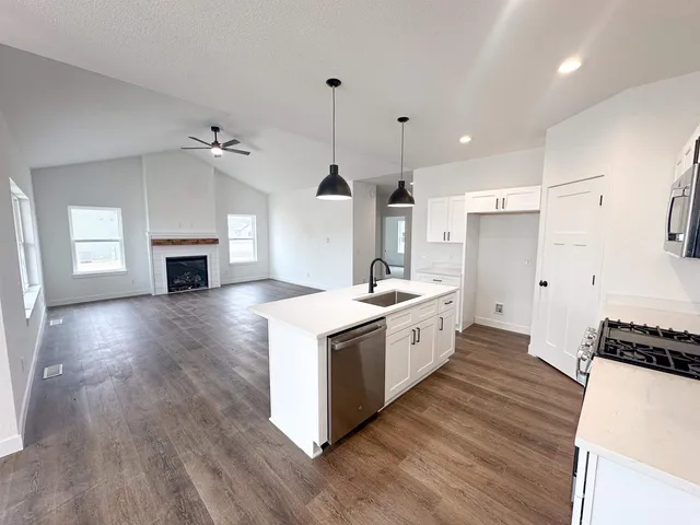 $394,900 | 1815 East Kyle, Beloit, WI 53511