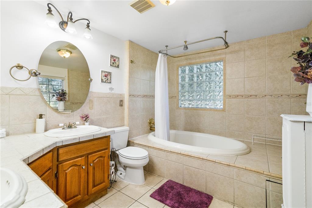 1833 North Keene Road Clearwater, FL 33765 - Photo 14 of 29