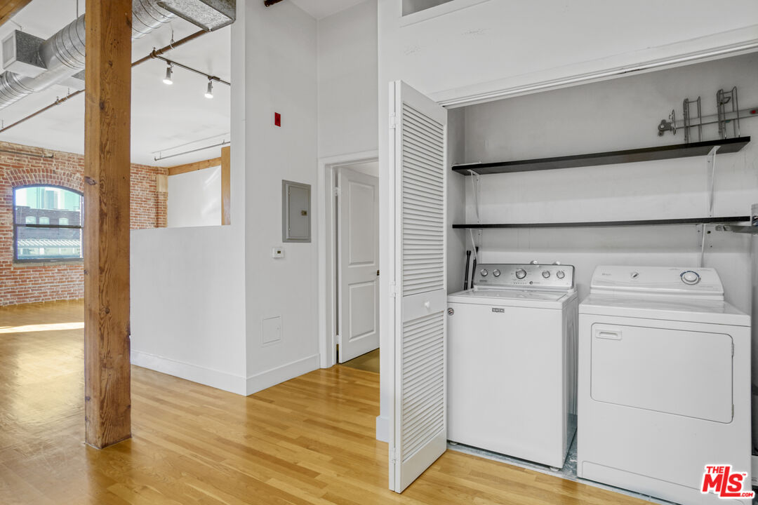 215 South Santa Fe Avenue, Unit 17 Los Angeles, CA 90012 - Photo 11 of 17