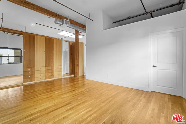 $4,000 | 215 South Santa Fe Avenue, Unit 17, Los Angeles, CA 90012