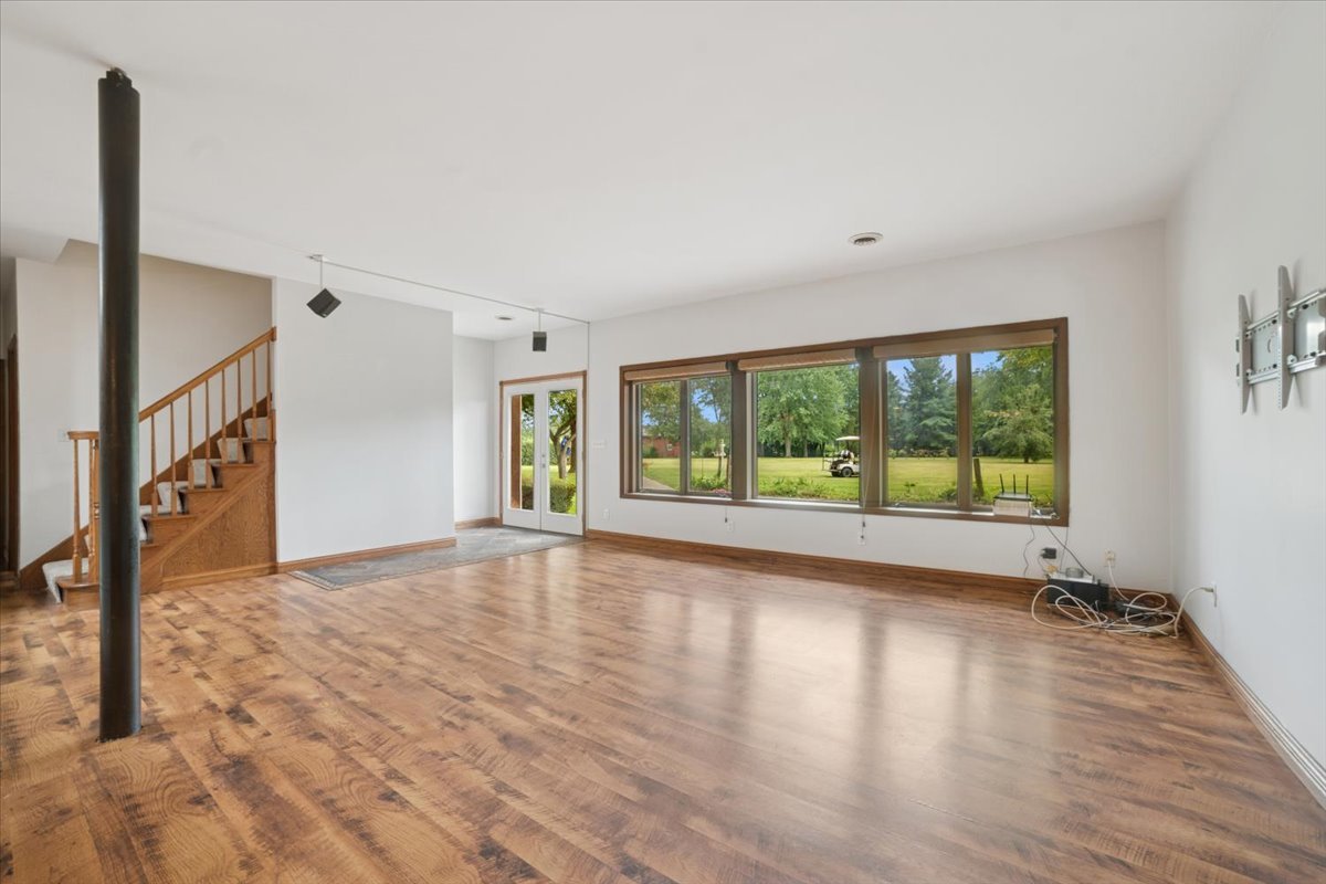 12266 North Grove Road Sycamore, IL 60178 - Photo 17 of 29
