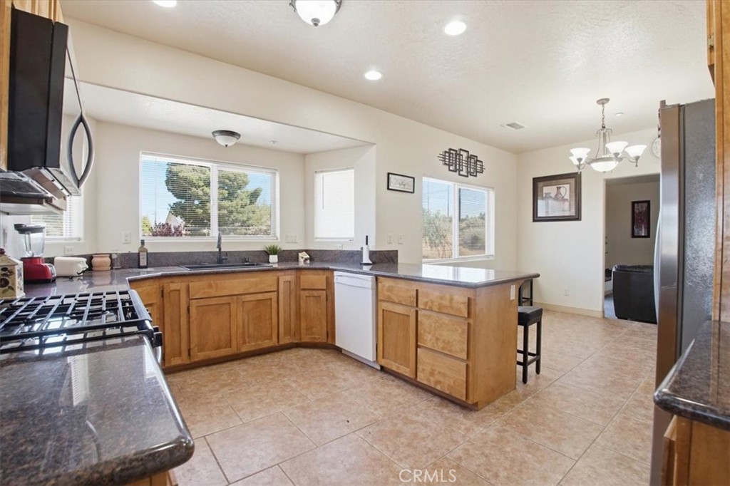 9323 Serra Street Phelan, CA 92371 - Photo 20 of 52