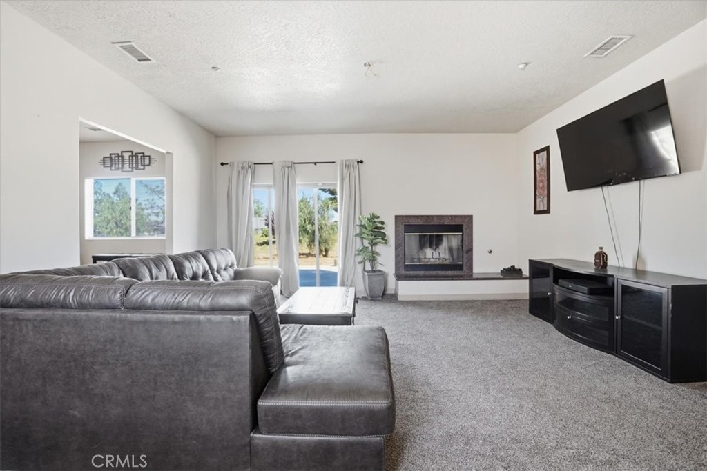 9323 Serra Street Phelan, CA 92371 - Photo 9 of 52