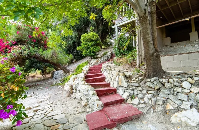 $1,695,000 | 27772 Palos Verdes Drive East, Rancho Palos Verdes, CA 90275