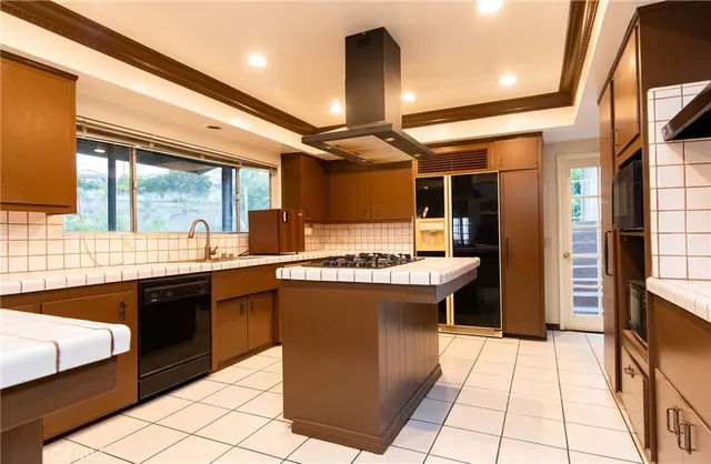 $1,695,000 | 27772 Palos Verdes Drive East, Rancho Palos Verdes, CA 90275