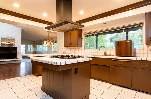 $1,695,000 | 27772 Palos Verdes Drive East, Rancho Palos Verdes, CA 90275