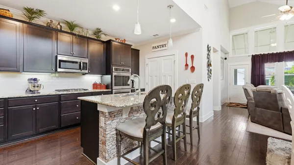 $750,000 | 1551 Drakes Creek Road, Hendersonville, TN 37075