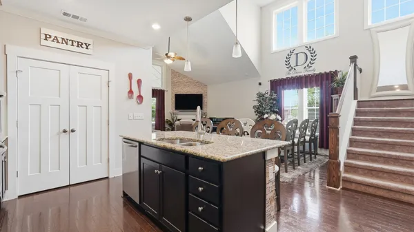 $750,000 | 1551 Drakes Creek Road, Hendersonville, TN 37075