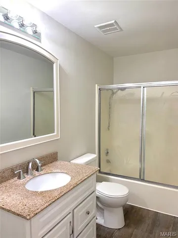 $1,150 | 717 White Oak Drive, Unit 2, O'Fallon, IL 62269