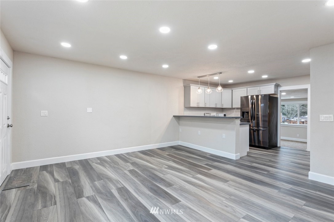 2705 Northeast 6th Place Renton, WA 98056 - Photo 17 of 26