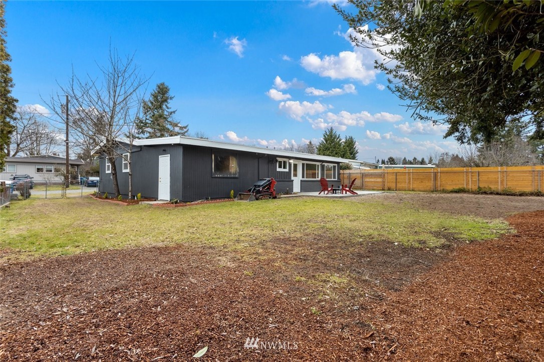 2705 Northeast 6th Place Renton, WA 98056 - Photo 25 of 26