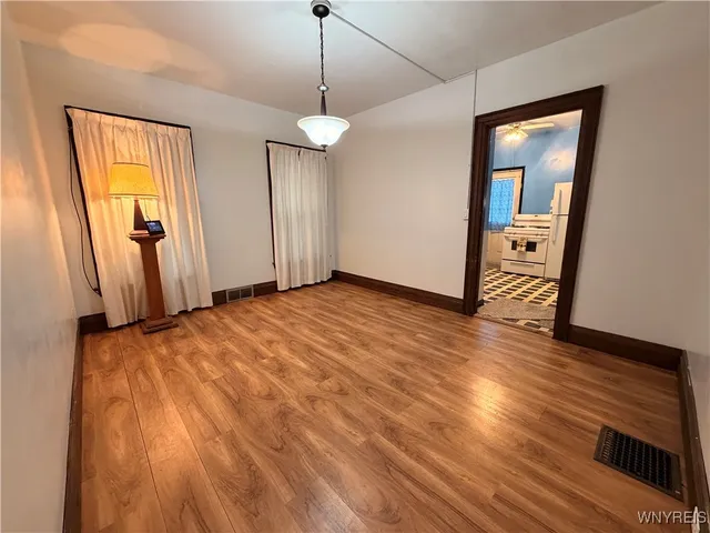 $134,900 | 1852 Niagara Avenue, Niagara Falls, NY 14305