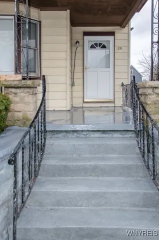 $134,900 | 1852 Niagara Avenue, Niagara Falls, NY 14305