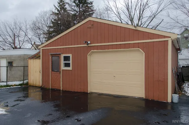 $134,900 | 1852 Niagara Avenue, Niagara Falls, NY 14305