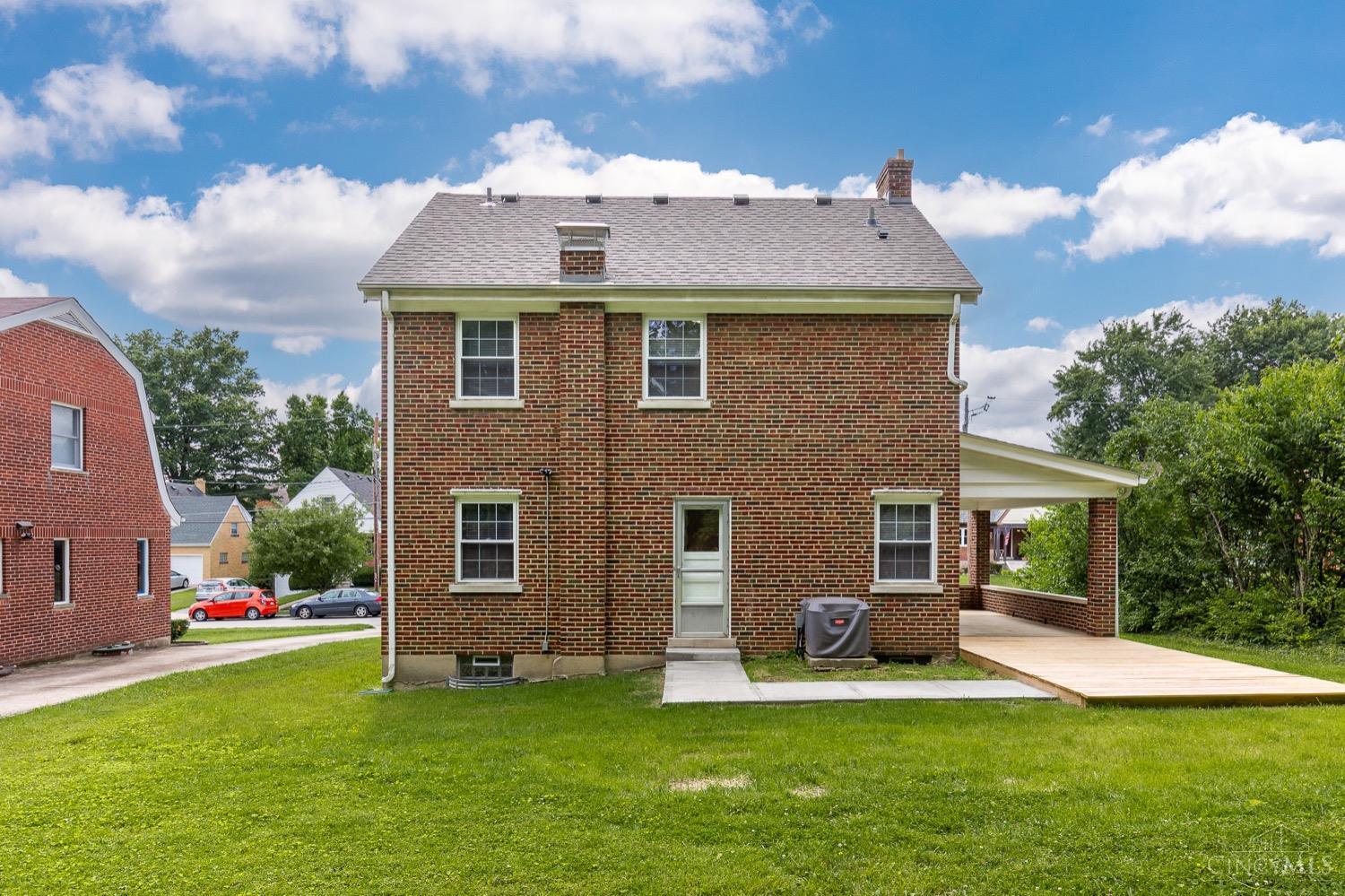 3962 Ruth Lane Cheviot, OH 45211 - Photo 5 of 37