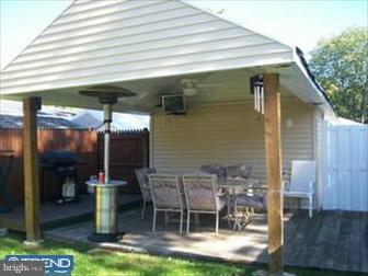 23 Beechtree Road Levittown, PA 19057 - Photo 4 of 6 Gallery Image 4