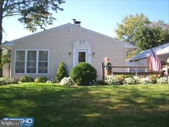 23 Beechtree Road Levittown, PA 19057 - Photo 6 of 6 Gallery Image 6