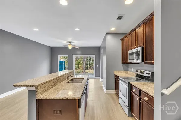 $2,000 | 130 Kepler Loop, Richmond Hill, GA 31324