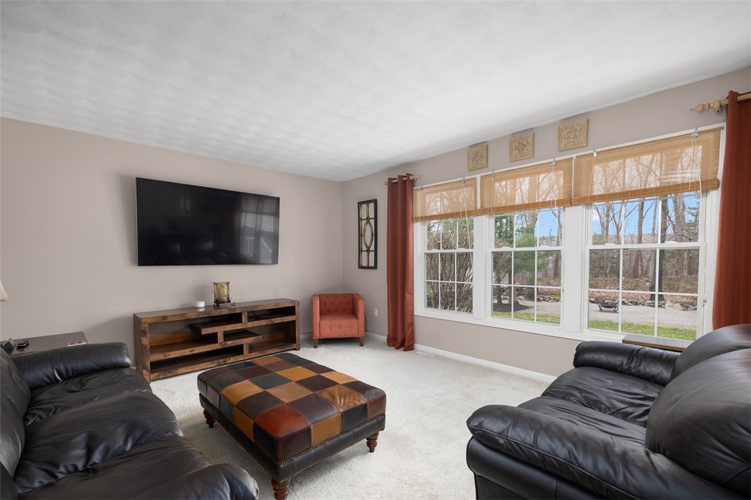161 Sleepy Hollow Farm Road Warwick, RI 02886 - Photo 15 of 50 Gallery Image 15