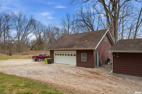 $255,000 | 4905 Highway 24, Peoria, IL 61607