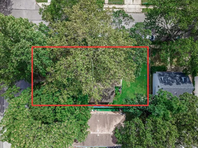 $900,000 | 362 Langdon Boulevard, Rockville Centre, NY 11570