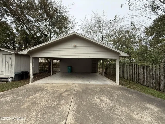 $69,900 | 705 East Washington Street, Ville Platte, LA 70586