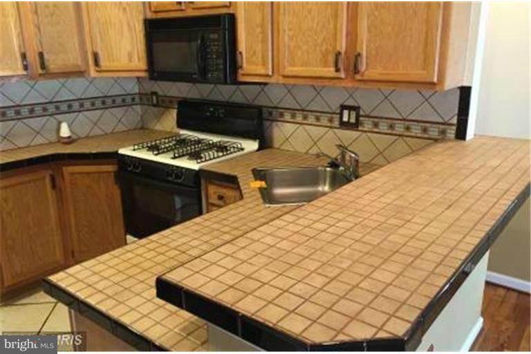 3905 West Cold Spring Lane Baltimore, MD 21215 - Photo 6 of 15 Kitchen
