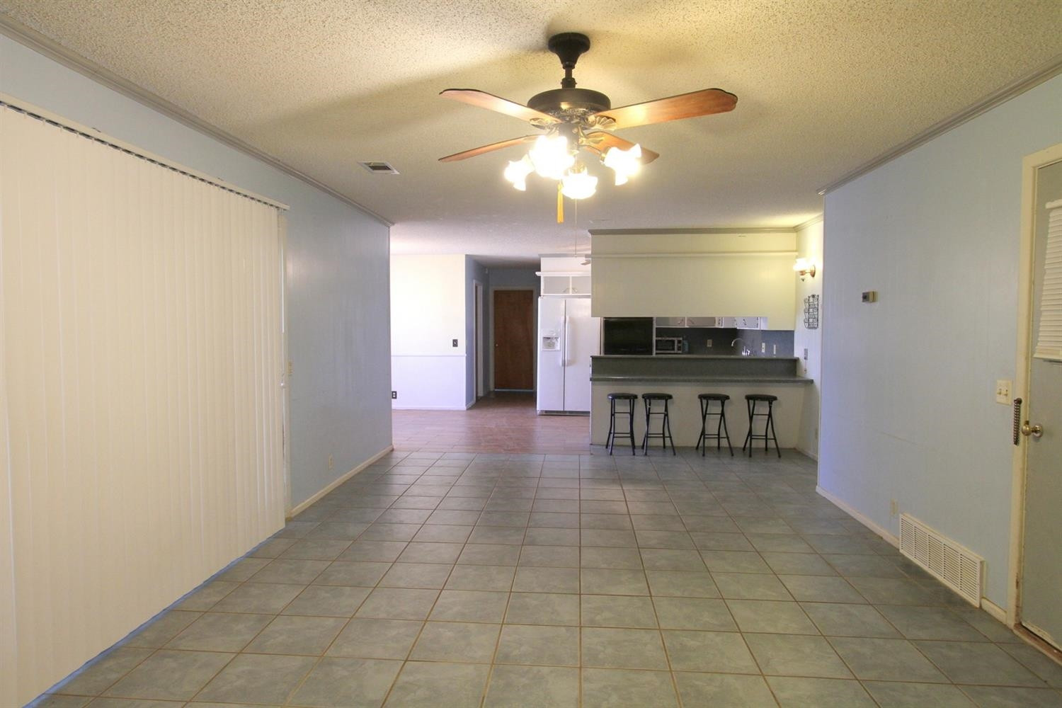 3014 68th Street Lubbock, TX 79413 - Photo 12 of 45 Photo 12