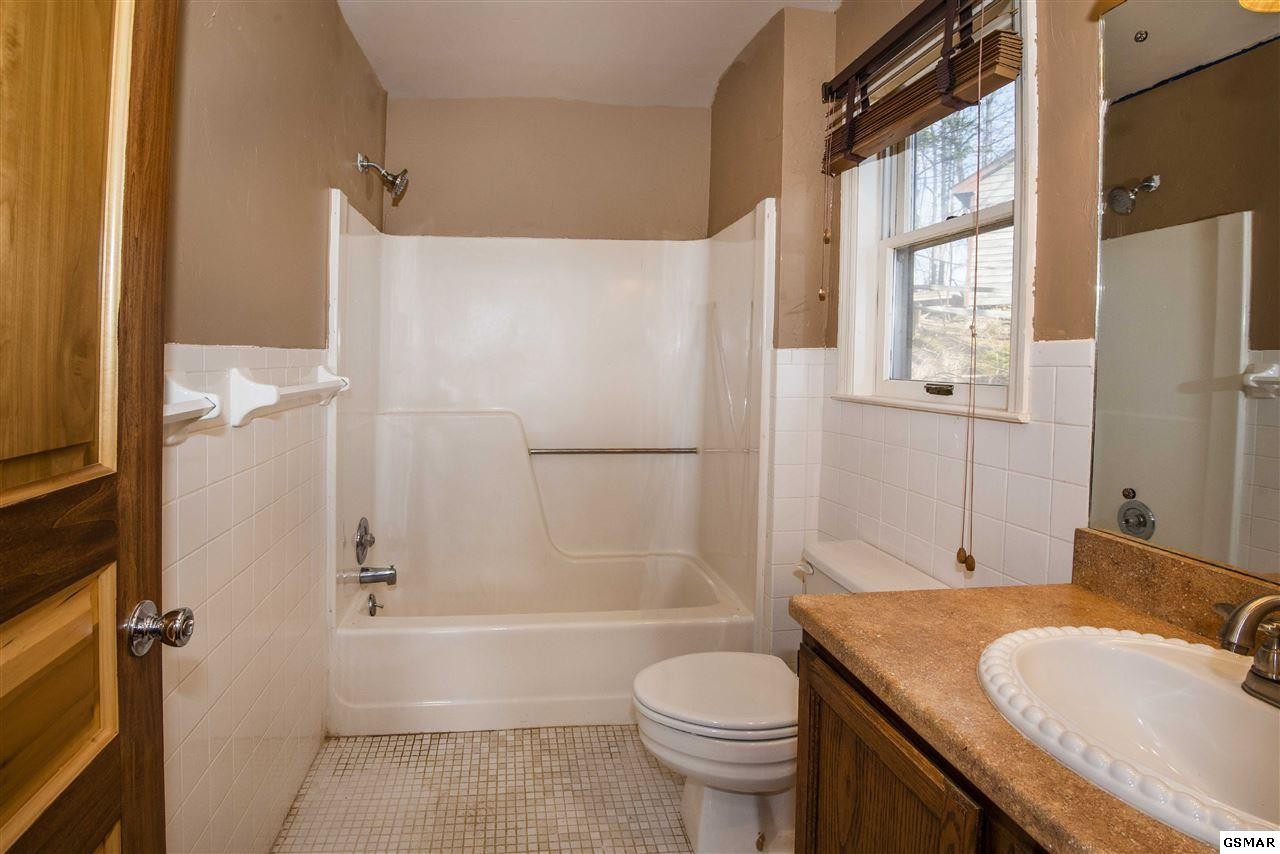 3021 Hatcher Top Road Sevierville, TN 37862 - Photo 21 of 36 Gallery Image 21