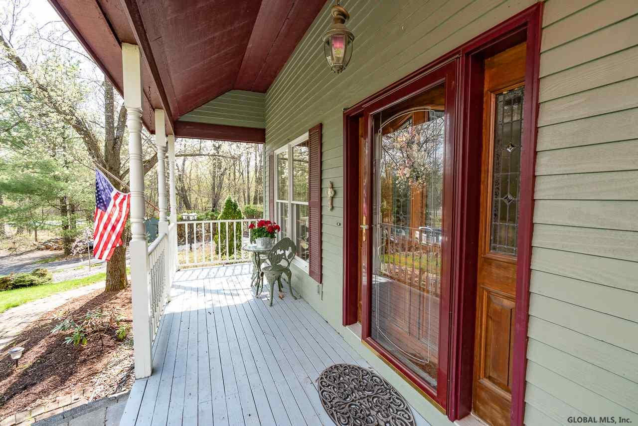 98 Nott Road Clifton Park, NY 12148 - Photo 5 of 33 Photo 5