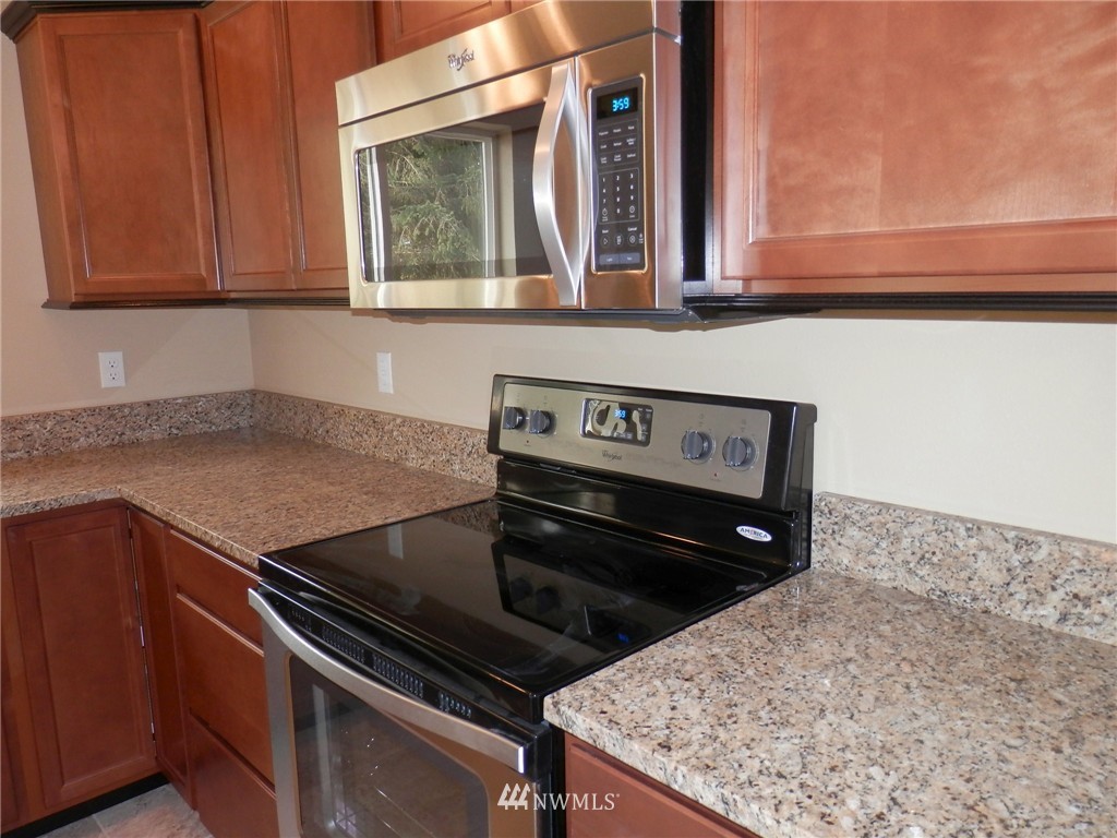6308 192nd Lane Southwest Rochester, WA 98579 - Photo 6 of 23